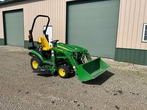 John Deere 1025R Image