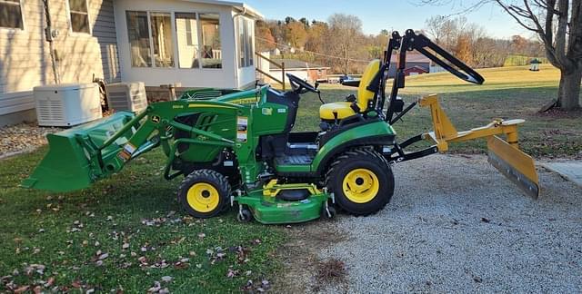 Image of John Deere 1025R equipment image 1