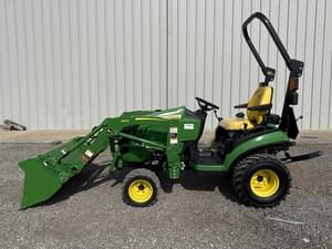 2023 John Deere 1025R Image