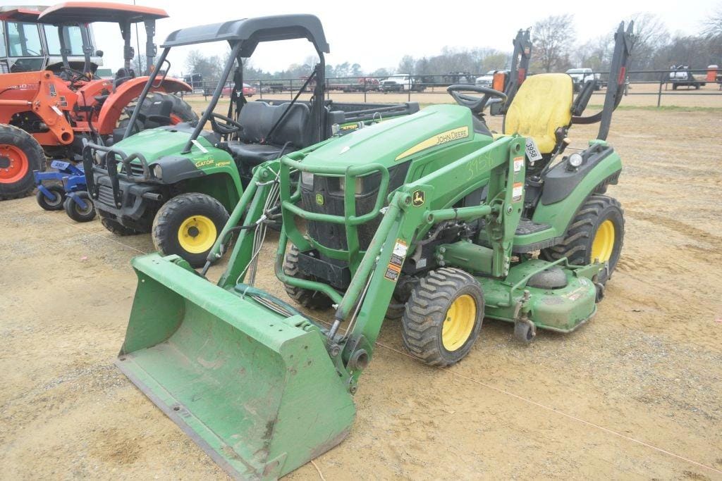 John Deere 1025R Equipment Image0