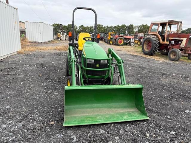 Image of John Deere 1025R equipment image 3