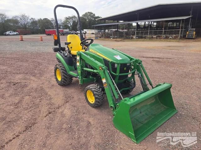 Image of John Deere 1025R equipment image 4