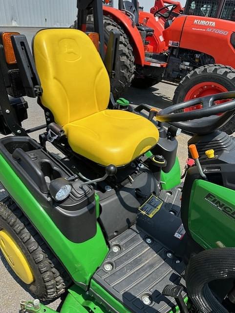 Image of John Deere 1025R equipment image 1