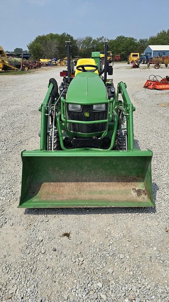 Image of John Deere 1025R equipment image 4