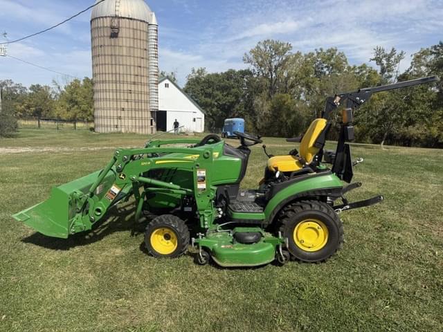 Image of John Deere 1025R equipment image 4