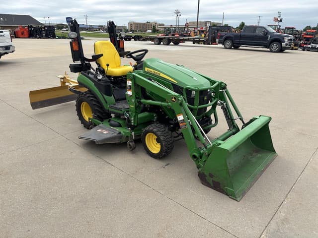 Image of John Deere 1025R equipment image 3
