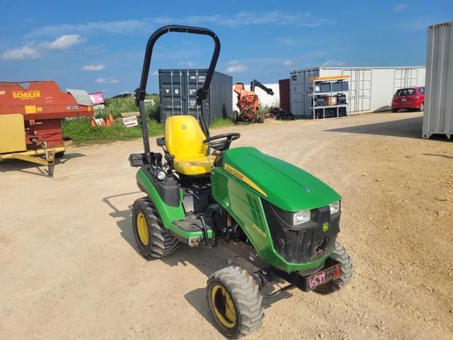 Image of John Deere 1025R equipment image 2