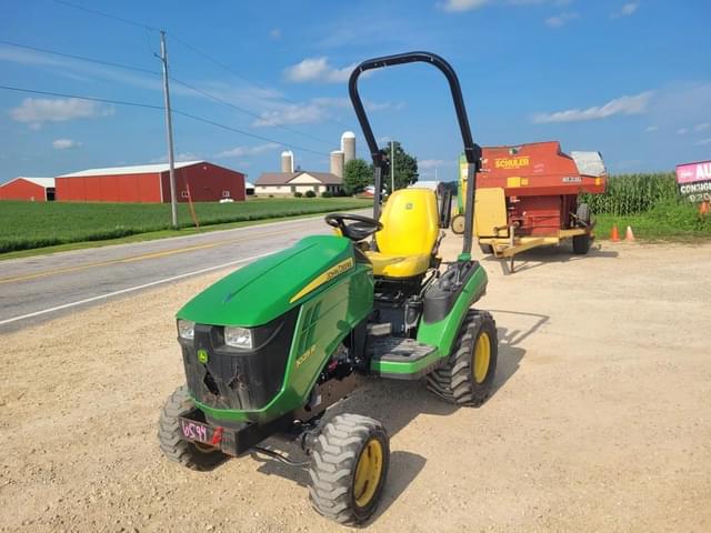 Image of John Deere 1025R equipment image 1