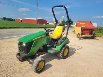 Main image John Deere 1025R