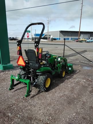 Image of John Deere 1025R equipment image 2