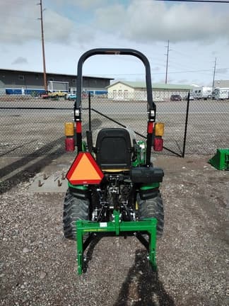 Image of John Deere 1025R equipment image 3