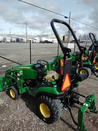 Image of John Deere 1025R equipment image 4