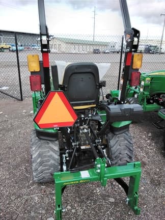 Image of John Deere 1025R equipment image 2