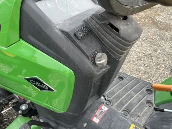 Image of John Deere 1025R equipment image 2