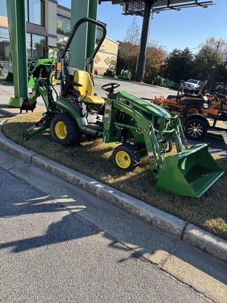 John Deere 1025R Equipment Image0