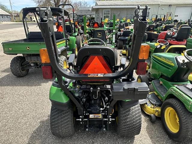 Image of John Deere 1025R equipment image 4