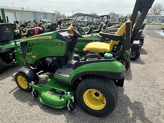 Image of John Deere 1025R equipment image 1