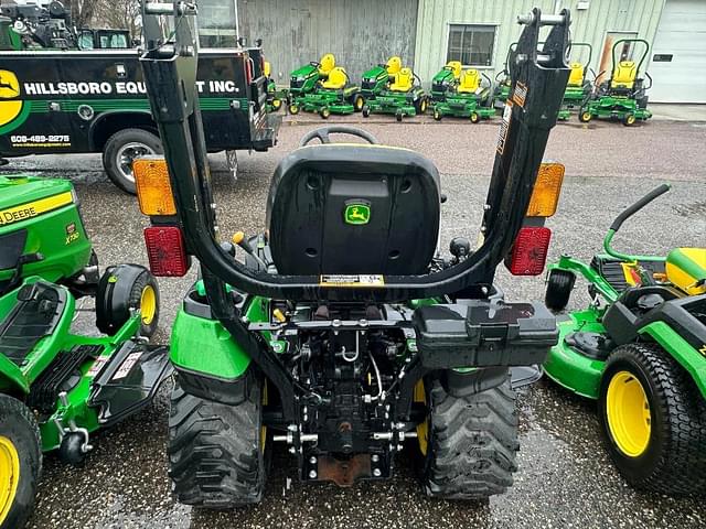 Image of John Deere 1025R equipment image 4