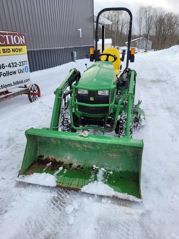 Image of John Deere 1025R equipment image 1