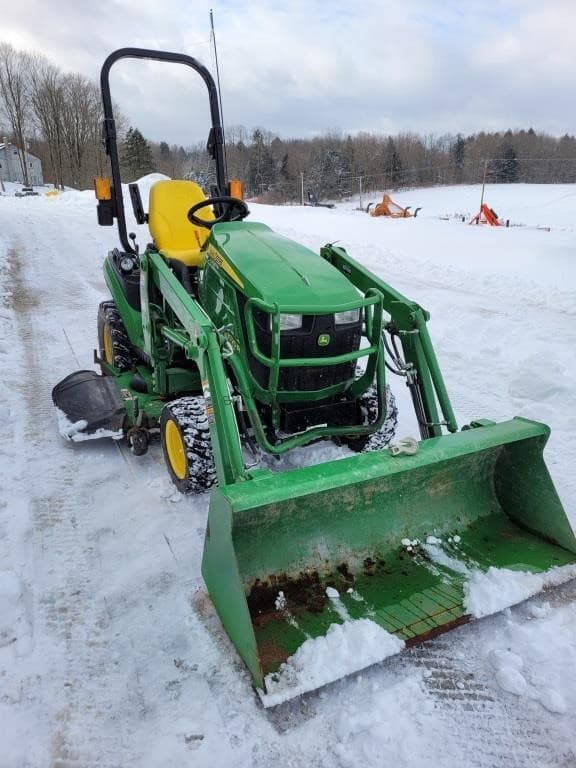 Image of John Deere 1025R equipment image 2