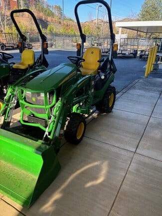 John Deere 1025R Equipment Image0