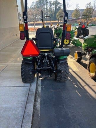 Image of John Deere 1025R equipment image 4