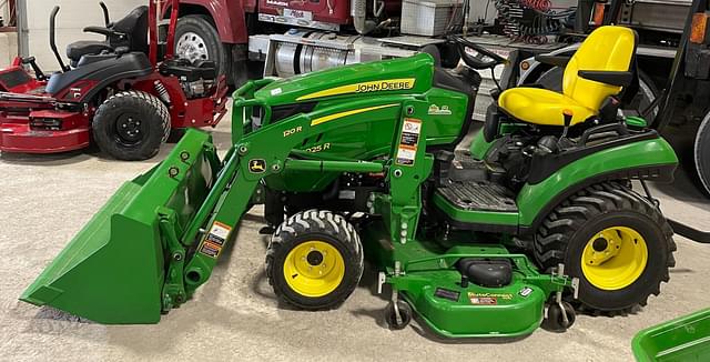 Image of John Deere 1025R equipment image 2