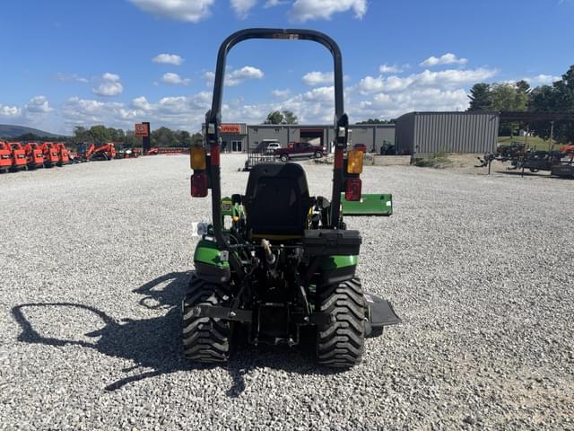 Image of John Deere 1025R equipment image 3