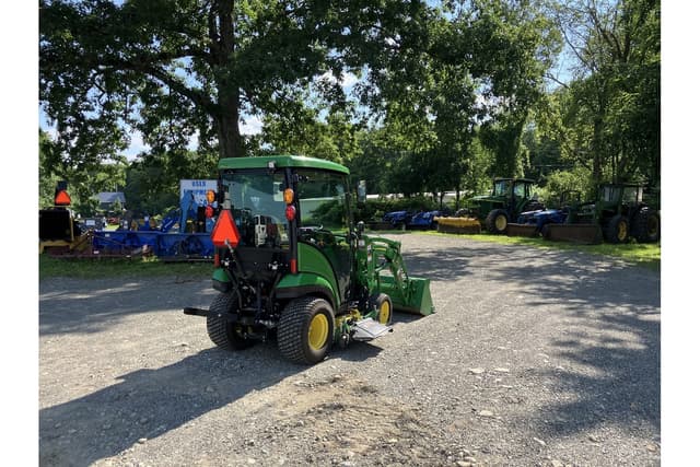 Image of John Deere 1025R equipment image 4