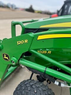Image of John Deere 1025R equipment image 2