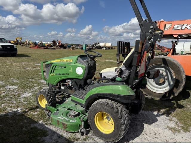 Image of John Deere 1025R equipment image 3