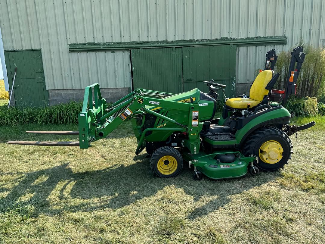 Image of John Deere 1025R Primary image