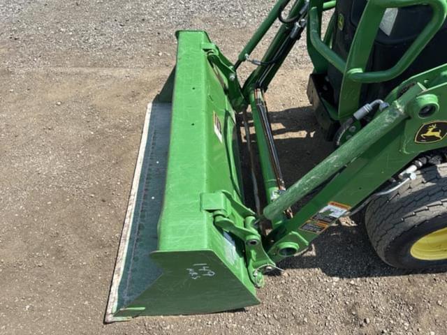 Image of John Deere 1025R equipment image 4