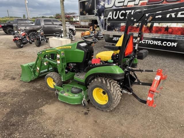 Image of John Deere 1025R equipment image 2