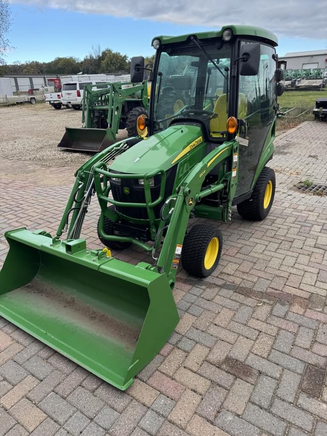 Image of John Deere 1025R equipment image 3