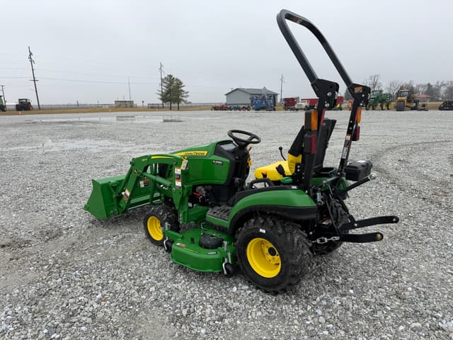 Image of John Deere 1025R equipment image 4