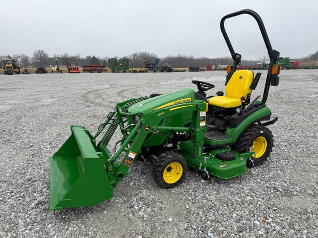 Image of John Deere 1025R equipment image 2