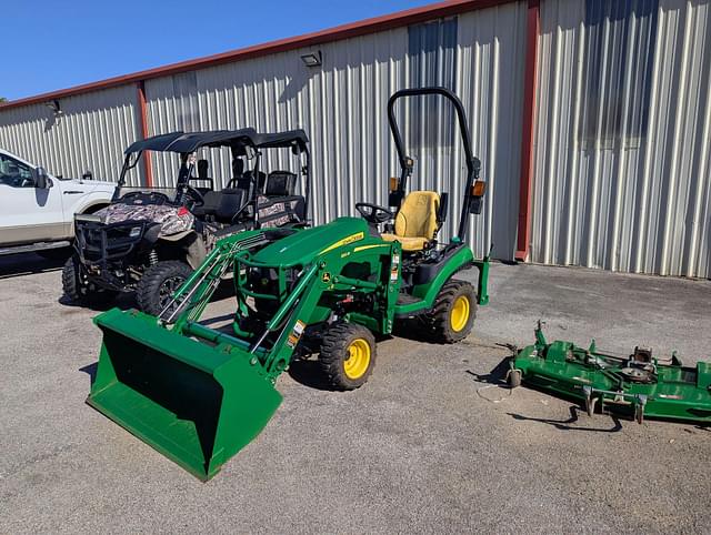 Image of John Deere 1025R equipment image 2