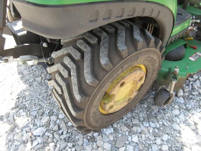 Image of John Deere 1025R equipment image 4