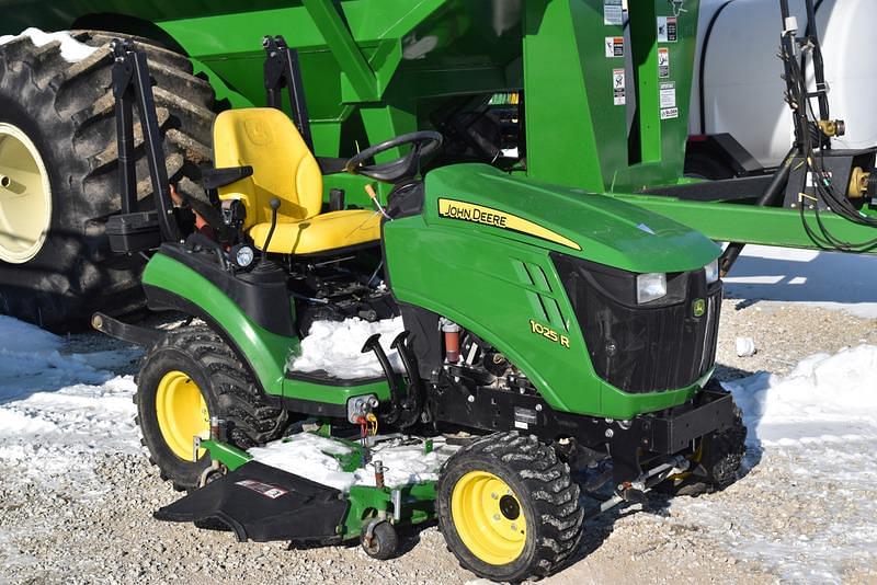 Image of John Deere 1025R Primary image