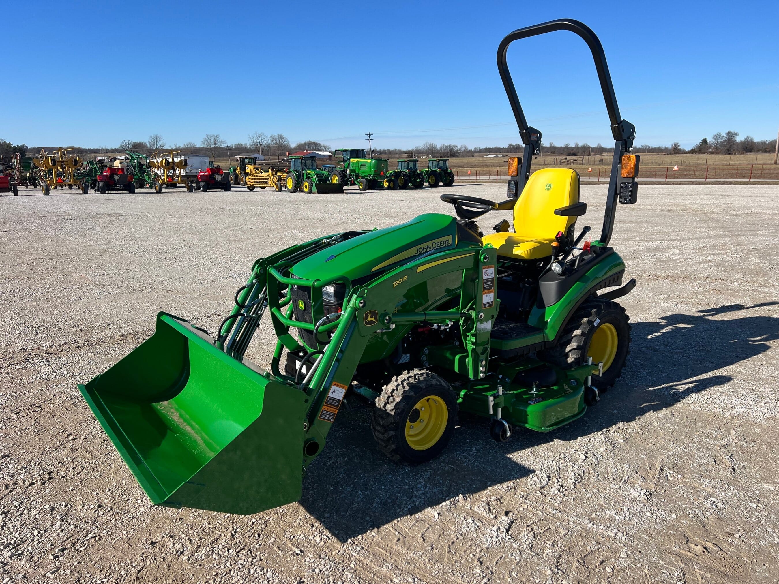 Main image John Deere 1025R