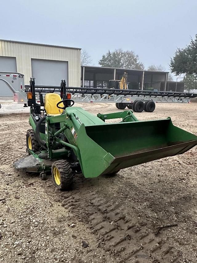 Image of John Deere 1025R equipment image 4