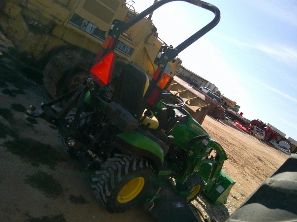 Image of John Deere 1025R Image 1