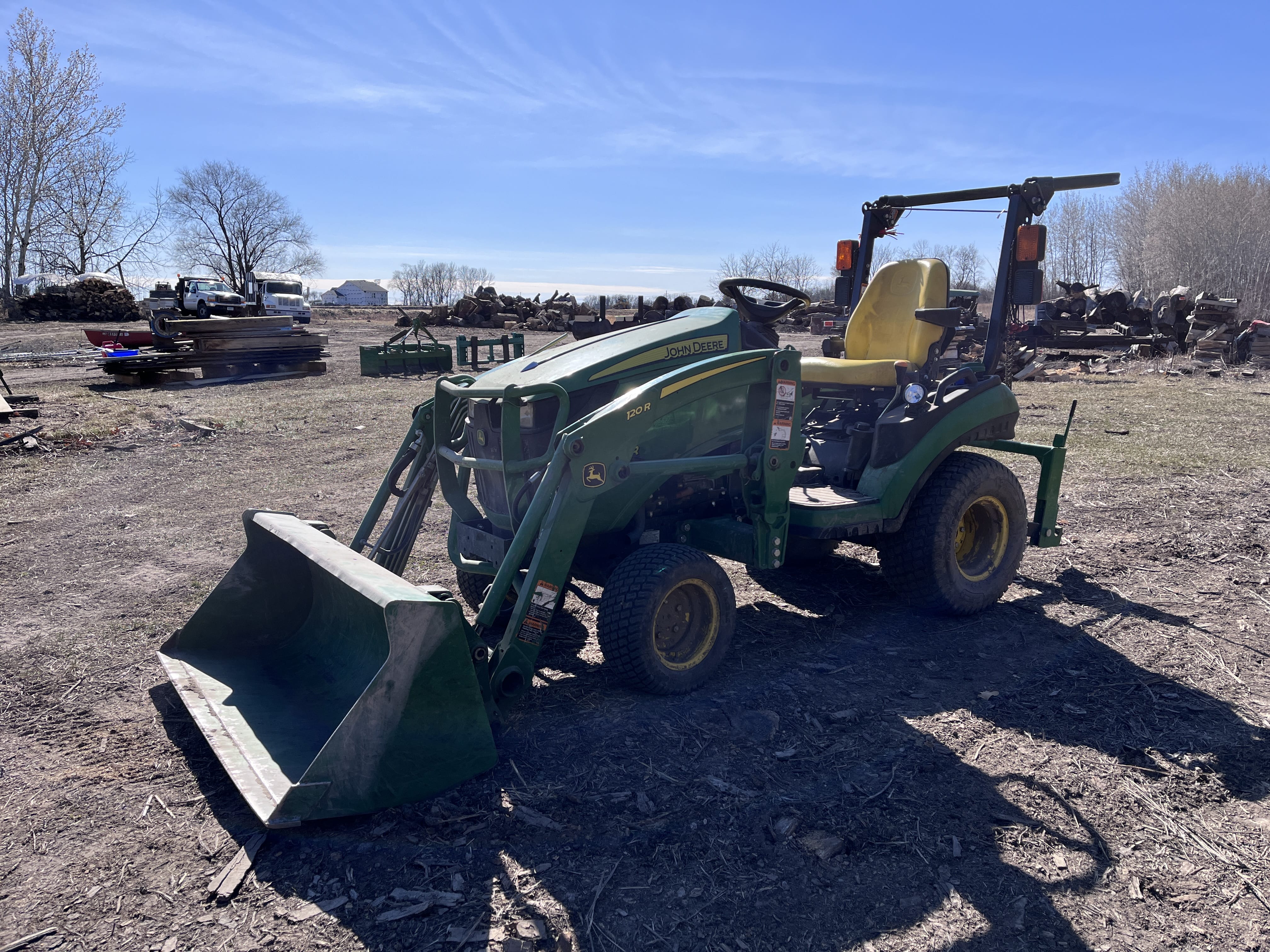 Main image John Deere 1025R