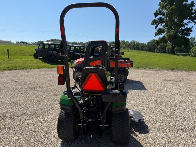 Image of John Deere 1025R equipment image 4