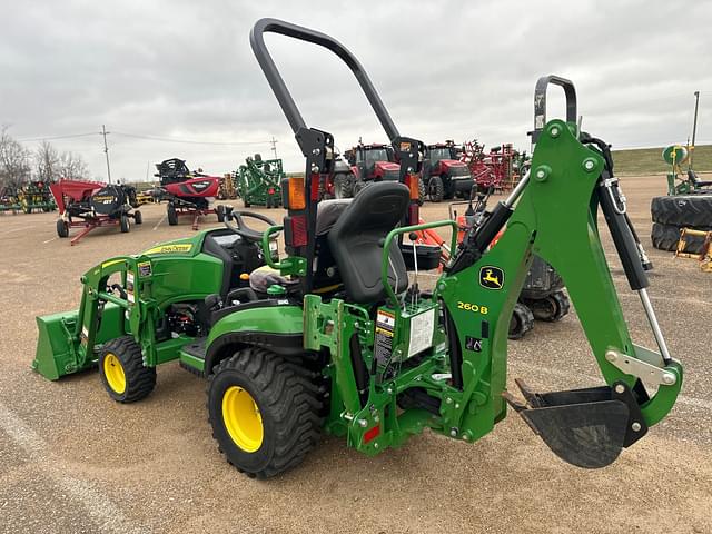 Image of John Deere 1025R equipment image 4