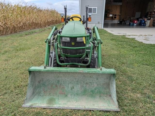 Image of John Deere 1026R equipment image 2