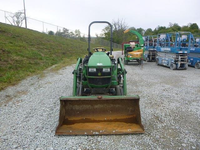 Image of John Deere 1026R equipment image 3