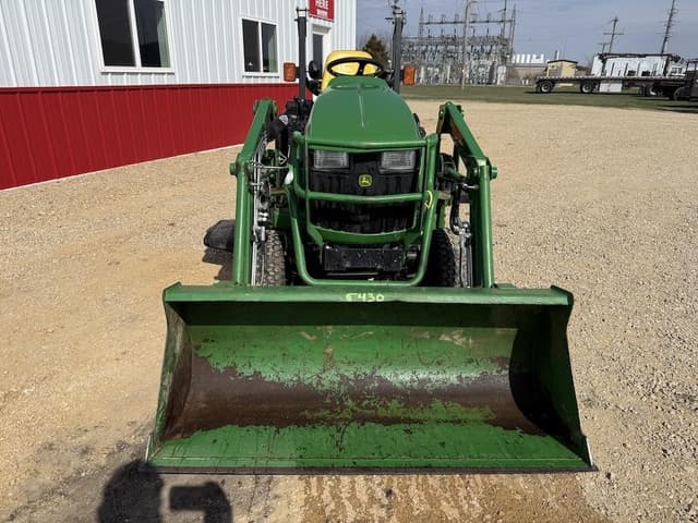 Image of John Deere 1026R equipment image 1