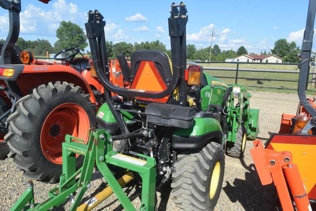 Image of John Deere 1026R equipment image 2
